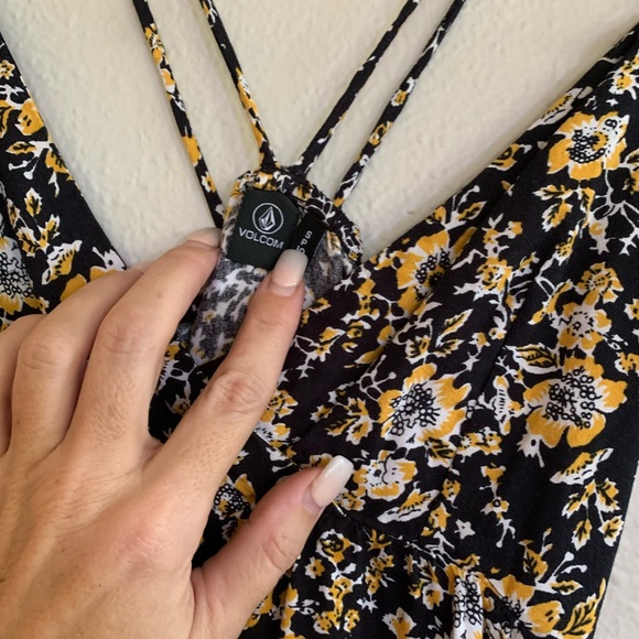 Volcom NWOT black yellow and white floral strappy dress - Picture 6 of 7